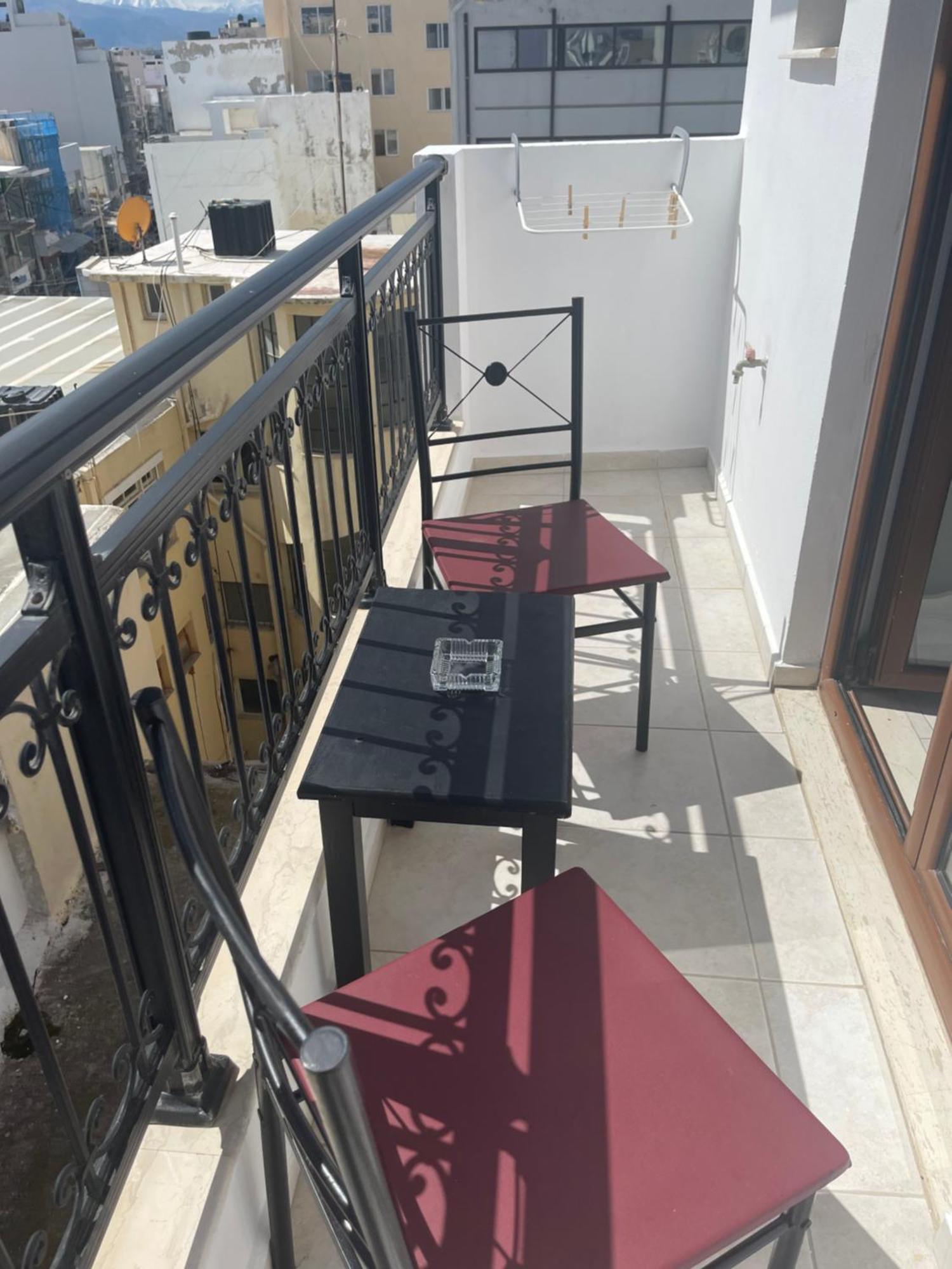 Retire Flat In The Heart Of City Heraklion (Crete) Exterior foto