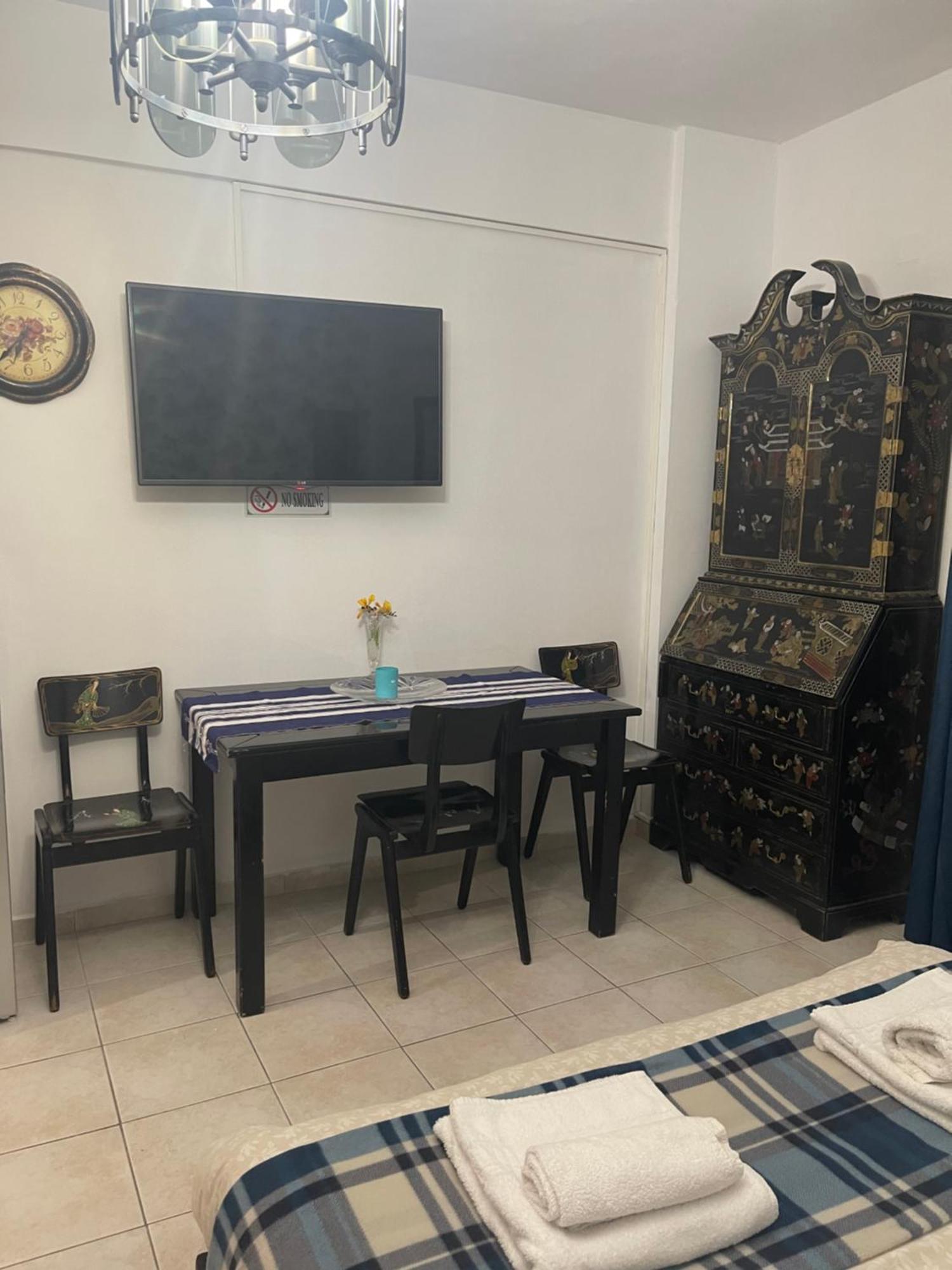 Retire Flat In The Heart Of City Heraklion (Crete) Exterior foto