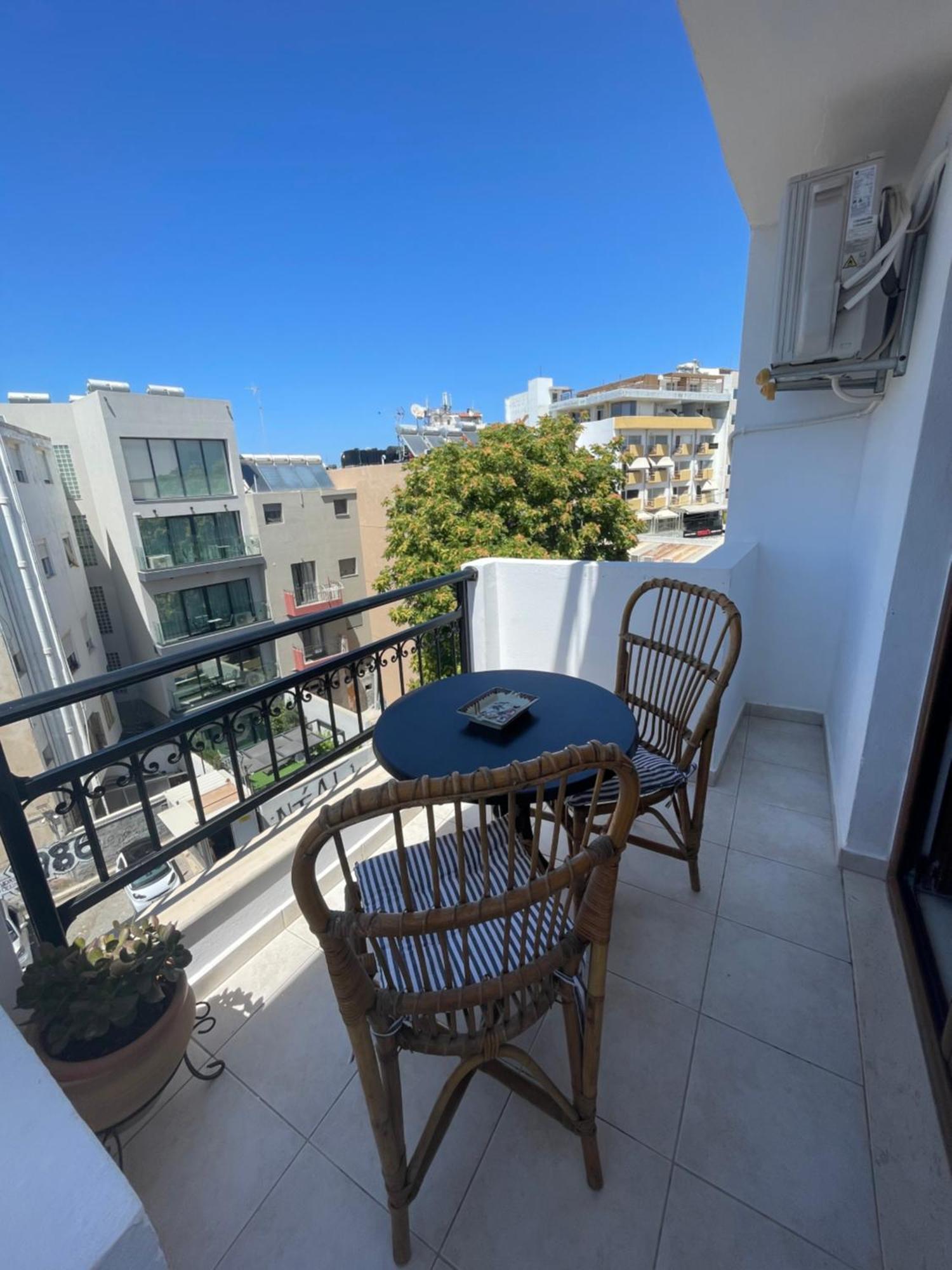 Retire Flat In The Heart Of City Heraklion (Crete) Exterior foto